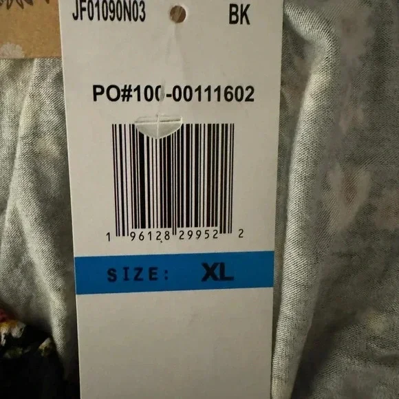 NWT Mason & Belle Cropped Blouse Short Sleeve Off Shoulder Black Floral Top XL - Picture 8 of 12